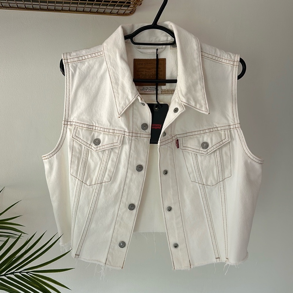 Levi’s Denim White vest